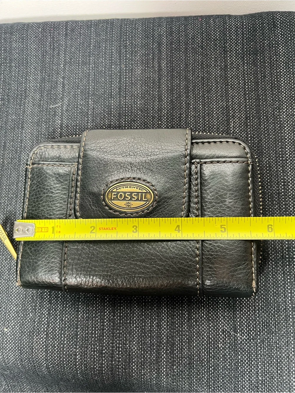 Fossil Women’s Wallet Explorer Black Leather Button and Zip & Snap Card Holder